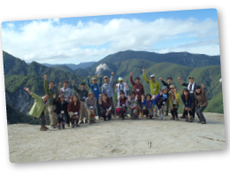 ファシリテーターが運営します。